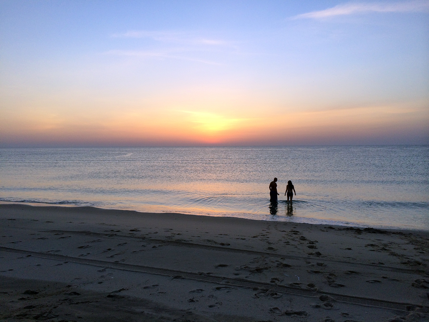 camping in qatar desert