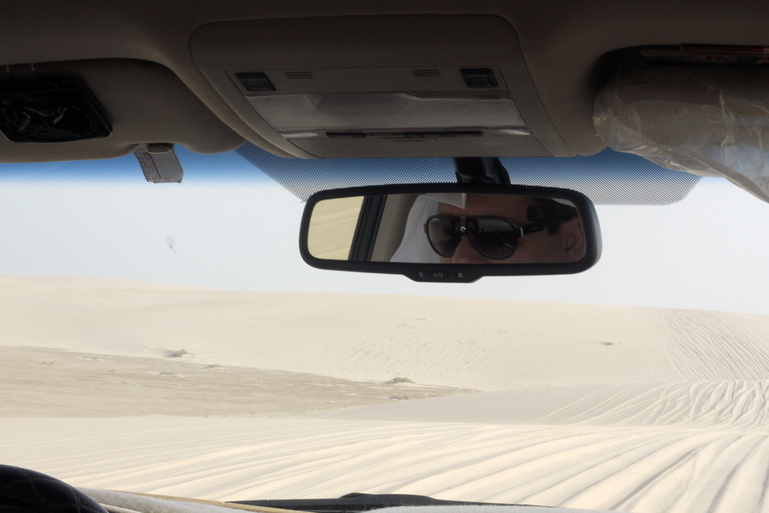 camping in qatar desert