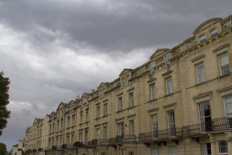 13 Reasons Why You Should Definitely Move Overseas Once in Your Lifetime